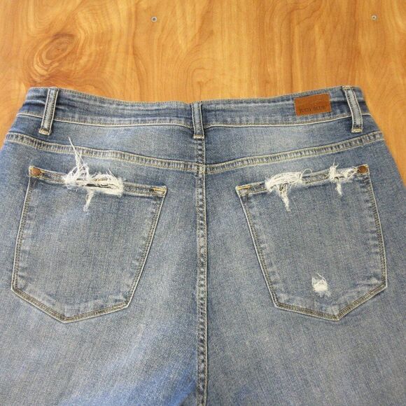 JUDY BLUE Boyfriend Fit Distressed Jeans JB82862MD Sz 14W Ripped Destroyed Denim - Picture 10 of 16